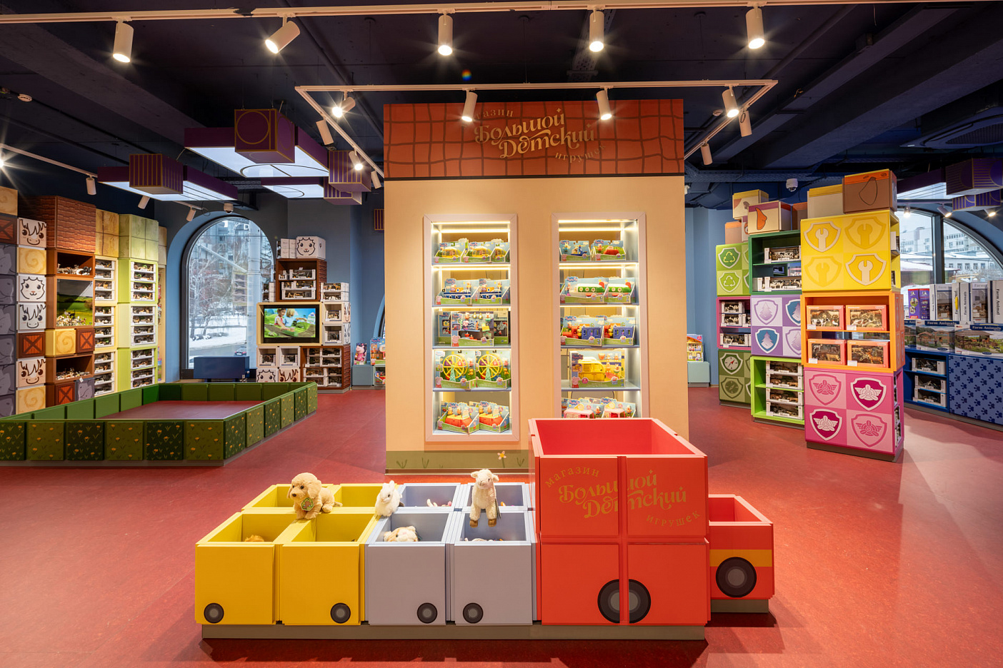 ДЕКОРАТИВНЫЕ ПОКРЫТИЯ, CLIPART, СТЕКЛОХОЛСТЫ VITRULAN, КРАСКИ H&H В БОЛЬШОМ ДЕТСКОМ ПО ПРОЕКТУ RIM VIII, ЕКБ