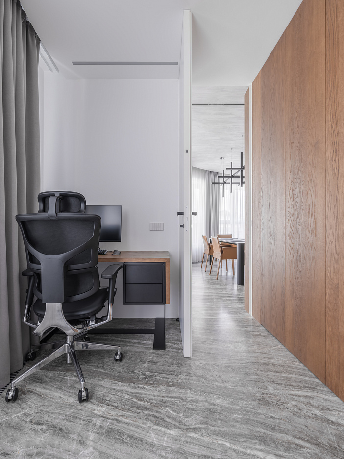 ДЕКОРАТИВНЫЕ ПОКРЫТИЯ ПОД БЕТОН, ХУДОЖЕСТВЕННАЯ РОСПИСЬ, КРАСКА SATIN SM В ПРОЕКТЕ СЕРГЕЯ МАНСУРОВА, ЕКБ