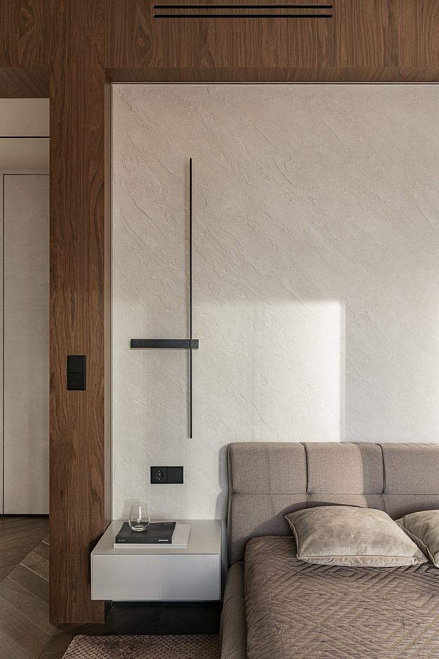 ДЕКОРАТИВНЫЕ ПОКРЫТИЯ СКАЛА, ШЕЛК, КРАСКИ СЕРИИ H&H В ПРОЕКТЕ СТУДИИ D&D, ЕКБ