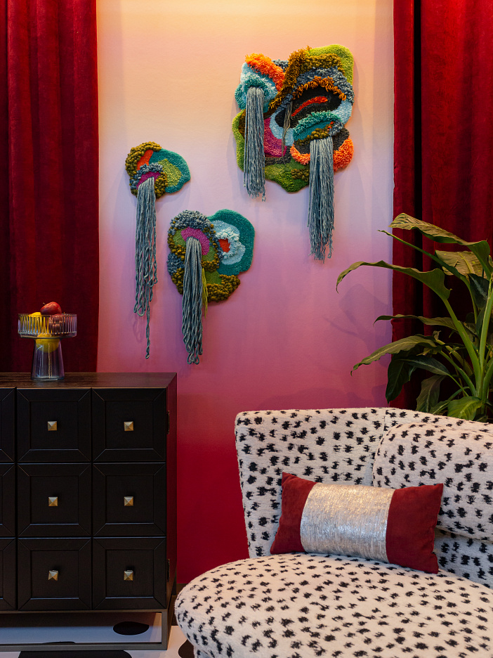 ДЕКОРАТИВНОЕ ПОКРЫТИЕ НА СТЕНДЕ YOU+DESIGN НА FORUM 100+ TECHNO BUILD, ЕКБ