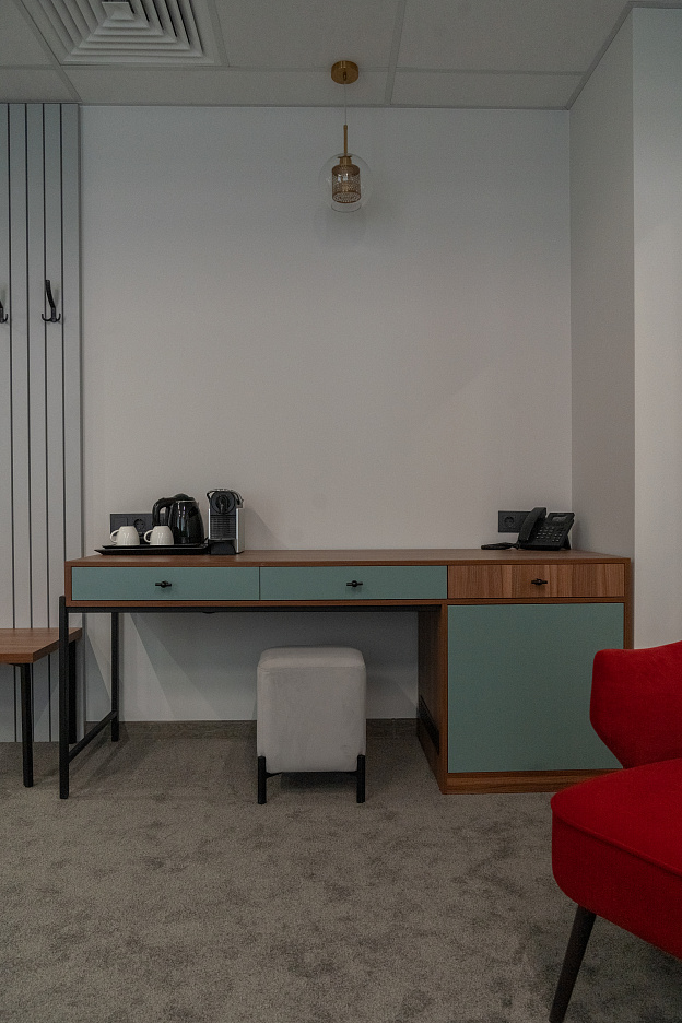 КРАСКИ DERUFA, КАРТИНЫ ПАРКЕ-ОТЕЛЕ ТРУБНИК ПО ПРОЕКТУНАТАЛЬИ БУРКОВОЙ, ЕКБ